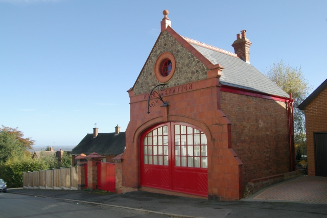 File:Malvern Wells old fire station - geograph.org.uk - 607331.jpg