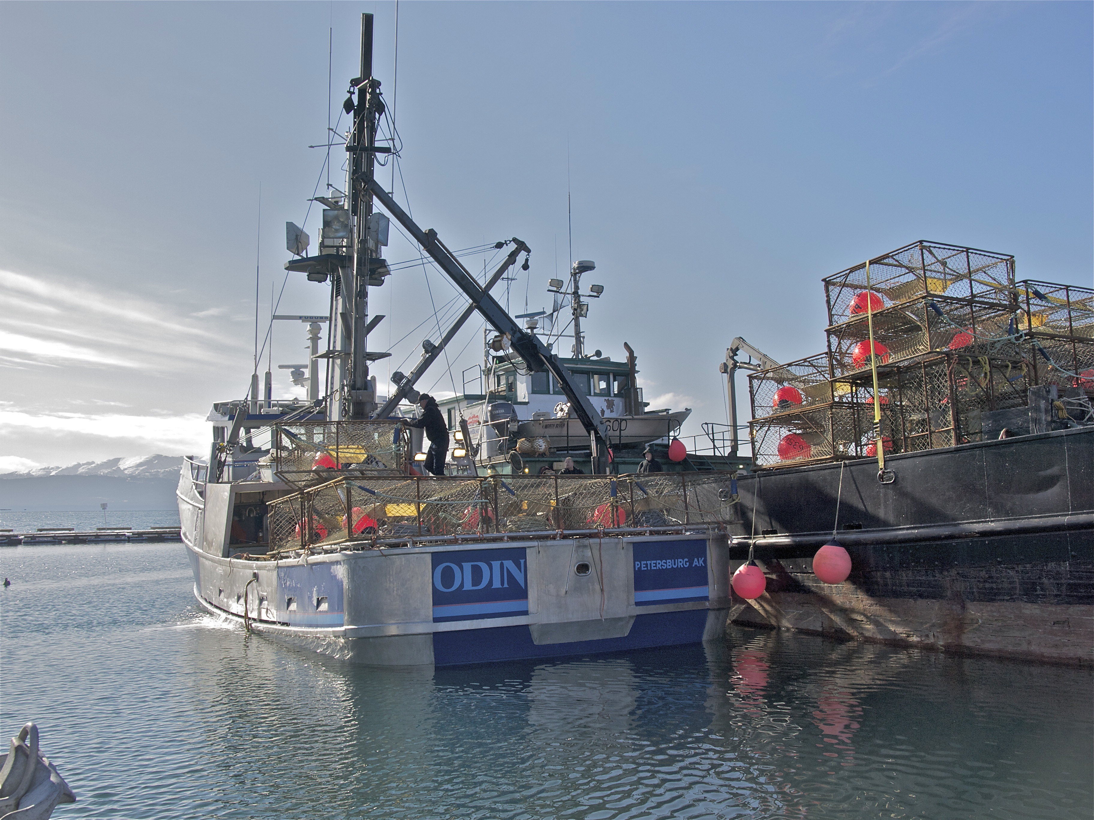 File:Odin King Crab Pots with Logger 48.jpg - Wikimedia Commons