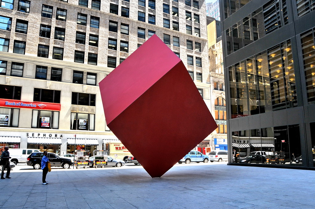 Favorite public. Исаму Ногути Red Cube.