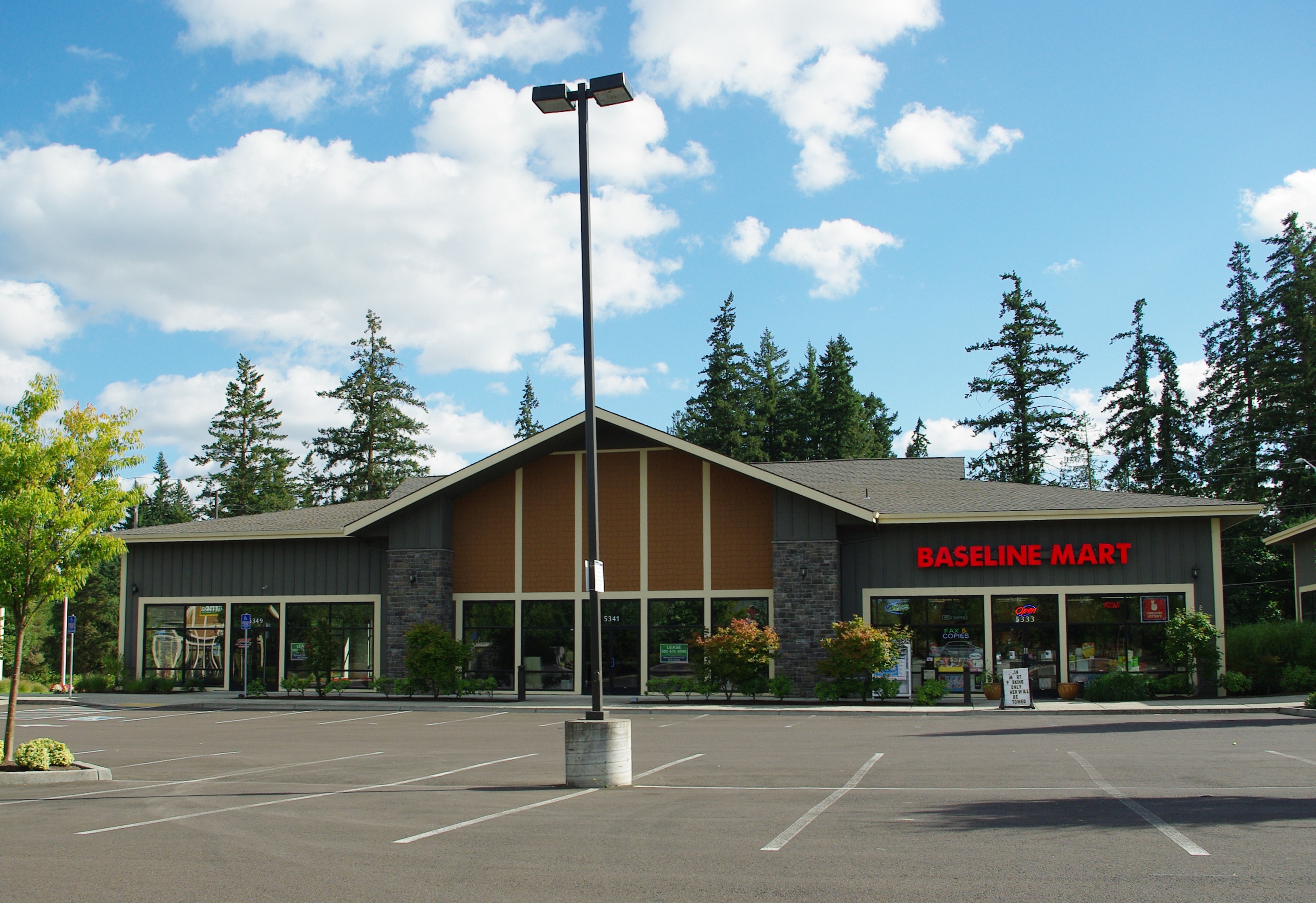 File:Strip mall at 53rd and Baseline - Hillsboro, Oregon.JPG - Wikimedia  Commons
