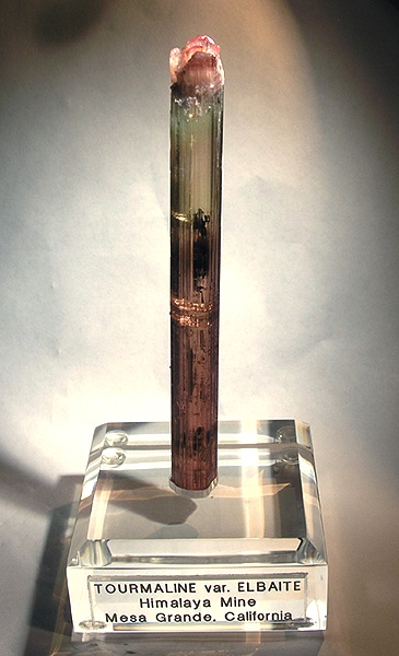 File:Tourmaline-20312.jpg