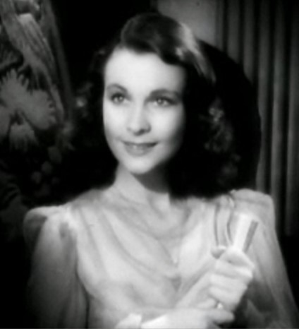 File:Vivien Leigh in Waterloo Bridge trailer b.jpg