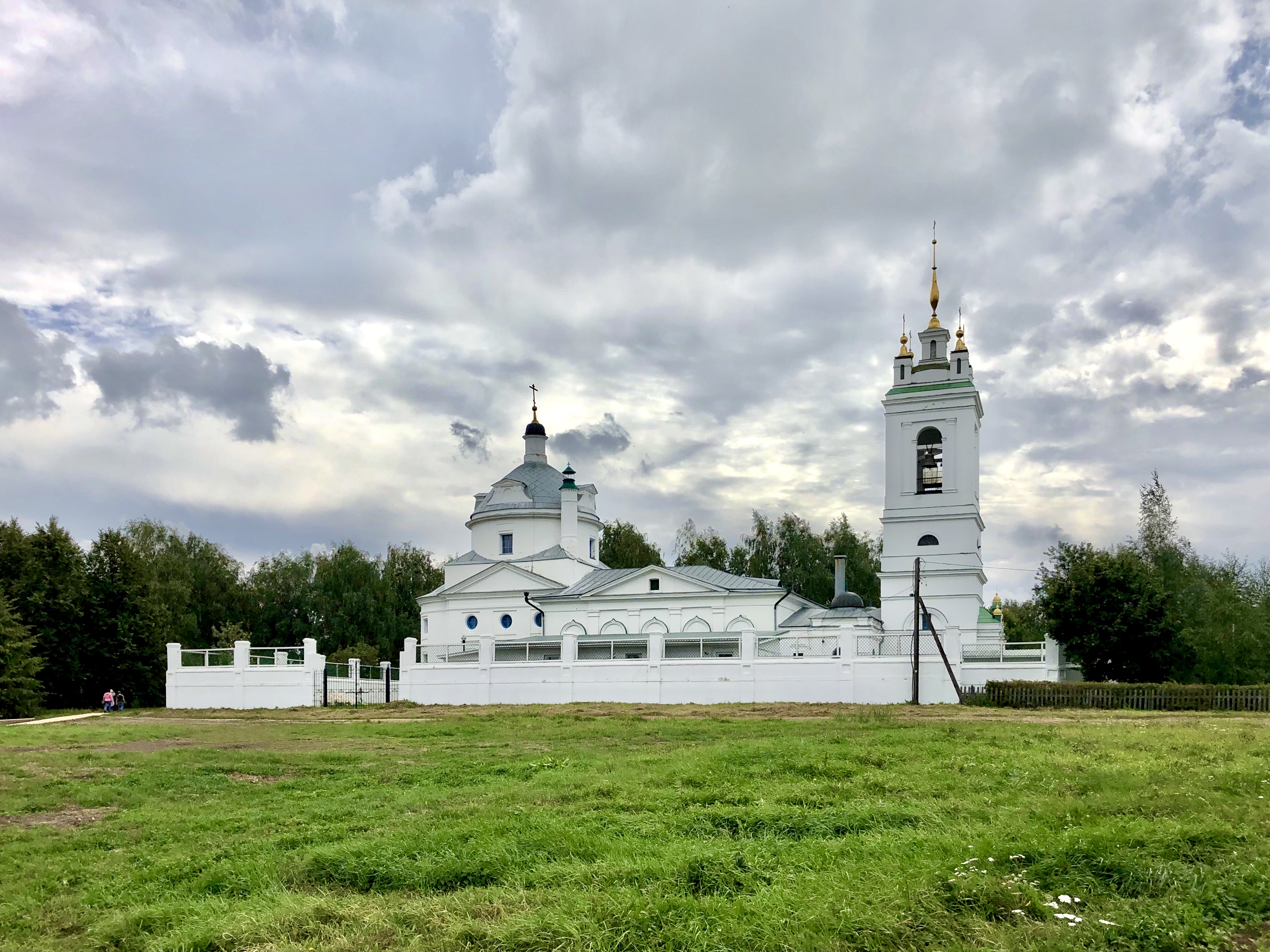 Москва константиново. Казанская Церковь Константиново. Храм в Константиново Рязанской области. Константиново храм Казанской Божьей матери. Храм Казанской иконы Божией матери село Константиново.