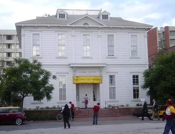 File:11-11-06-USC-WidneyAlumniHouse.jpg