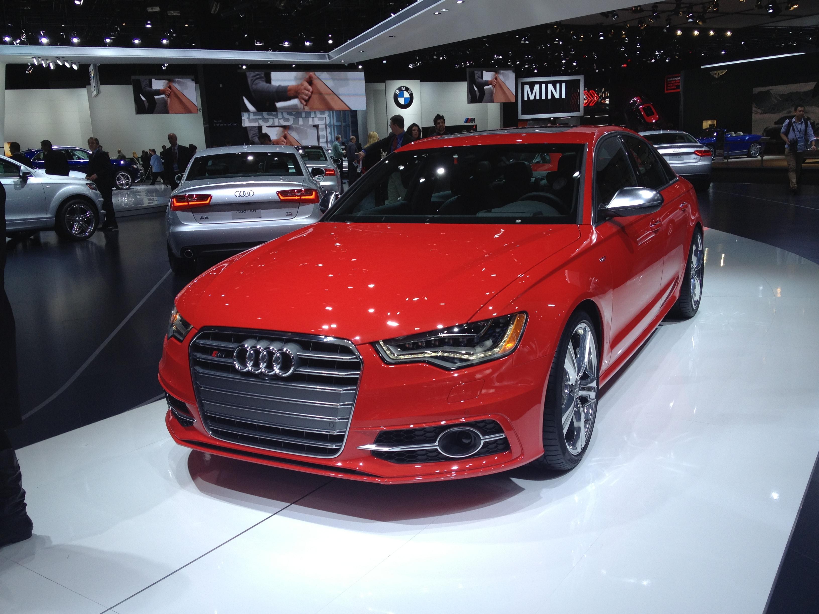 Audi S6: Most Up-to-Date Encyclopedia, News & Reviews