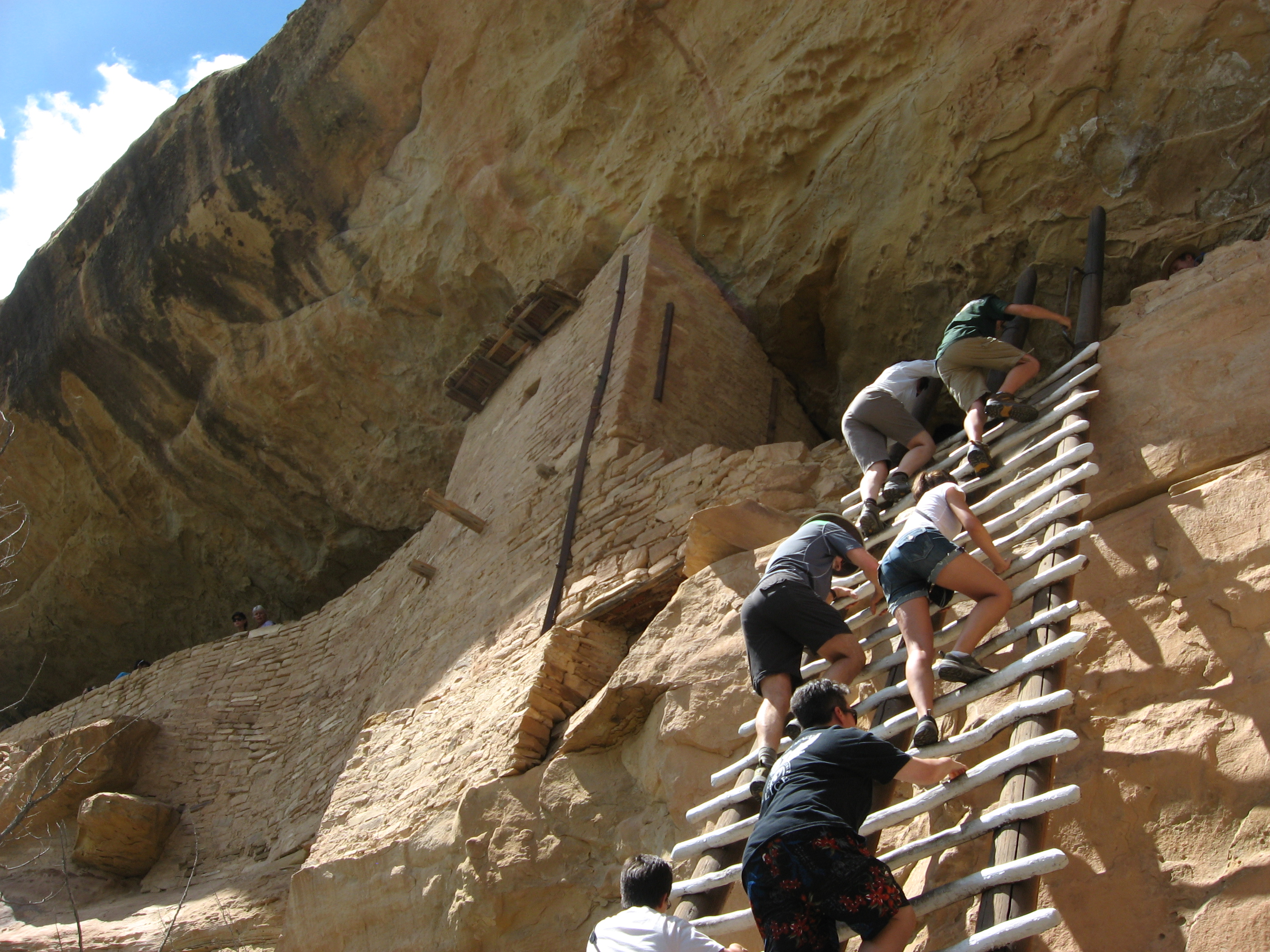 File:Approaching the Top of the Ladder to Balcony House, Mesa Verde  National Park (4851976994).jpg - Wikimedia Commons
