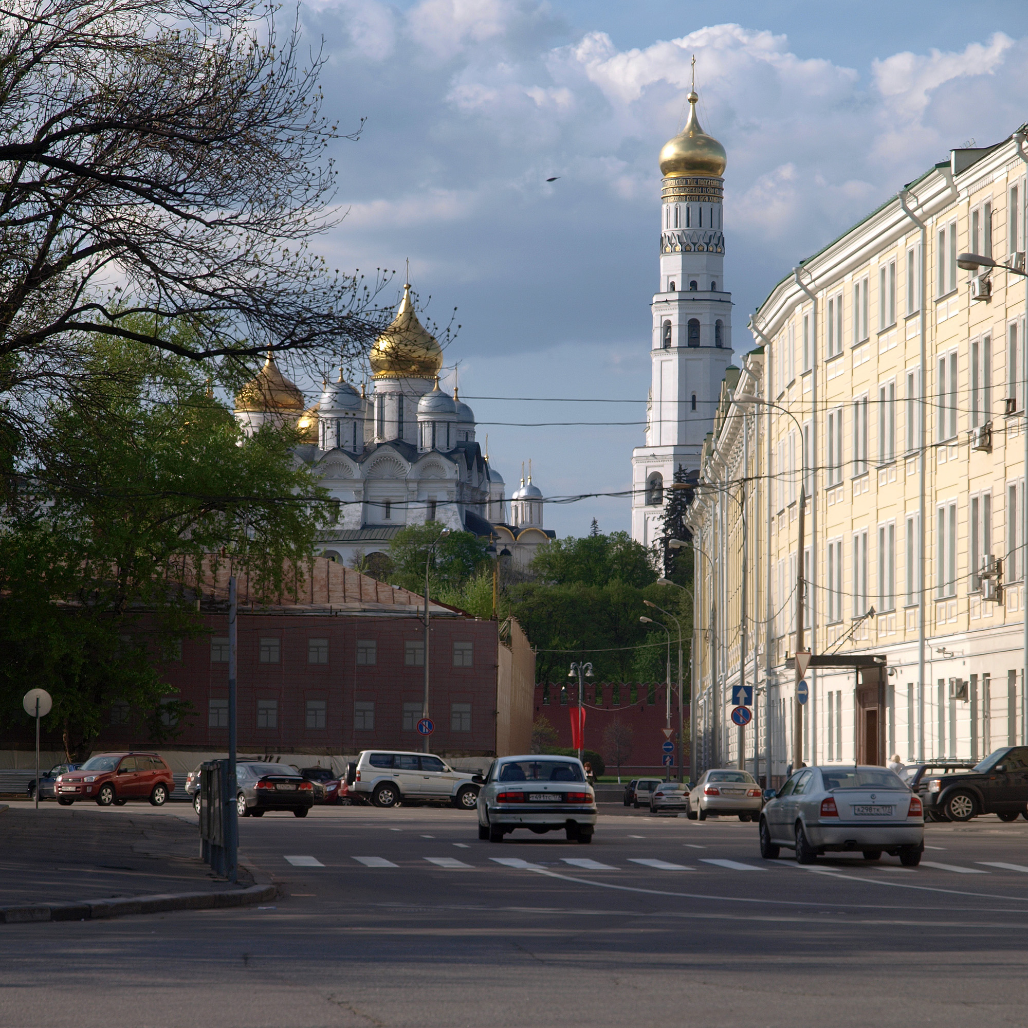 Болотная 15 москва. Болотная 15 Сергиев Посад. Болотная 15 Сергиев Посад СДЭК. Ул Болотная 24. Болотная Академия.