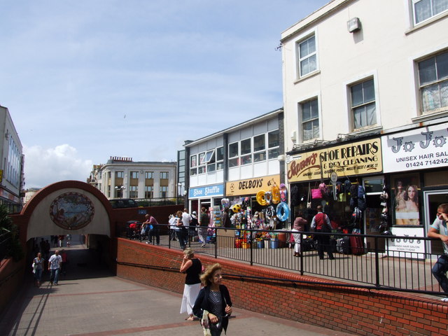 File:Castle Street, Hastings - geograph.org.uk - 1420353.jpg