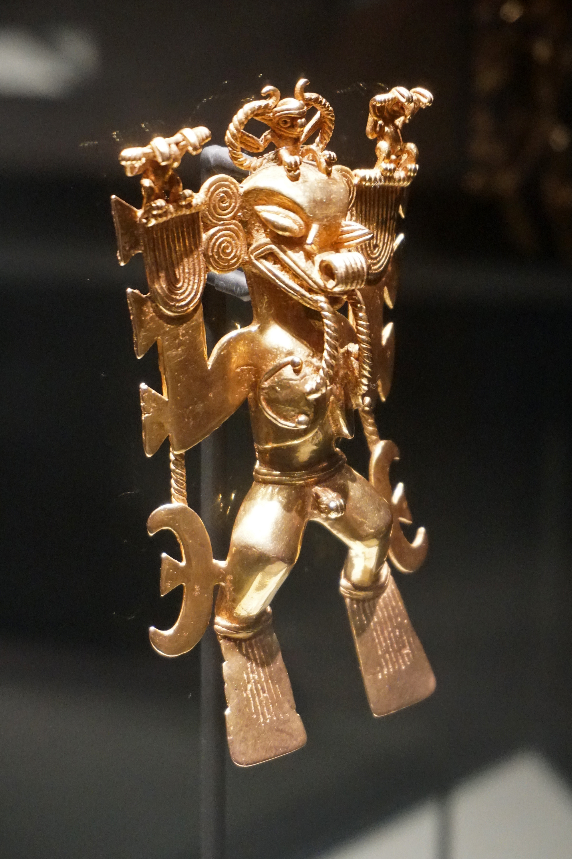 File:Chaman Museo del Oro Precolombino CRI 07 2019 9270.jpg - Wikimedia