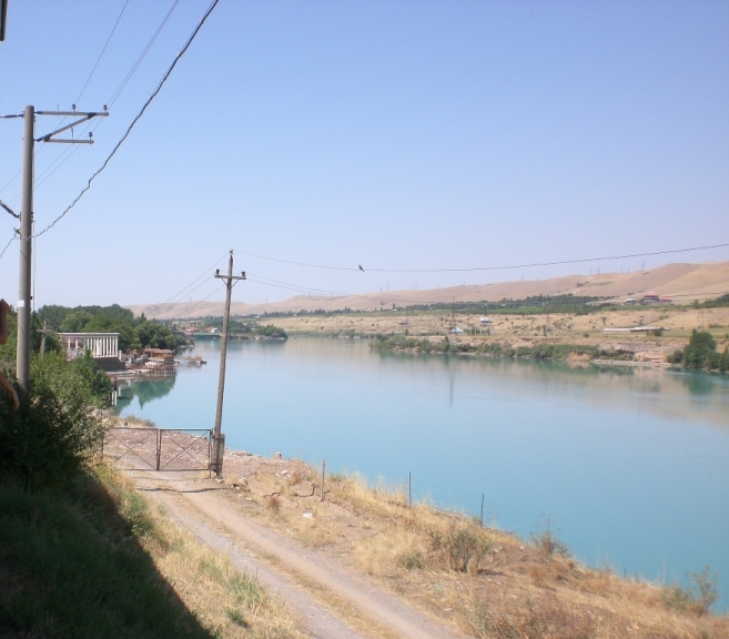 File:Chirchik River.JPG