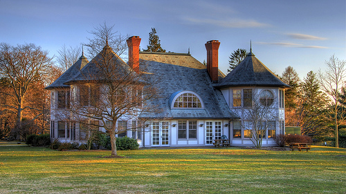 File:Connecticut College Admissions Building.jpg