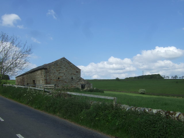 File:Fields and barn near Birchfield Gate - geograph.org.uk - 1362222.jpg