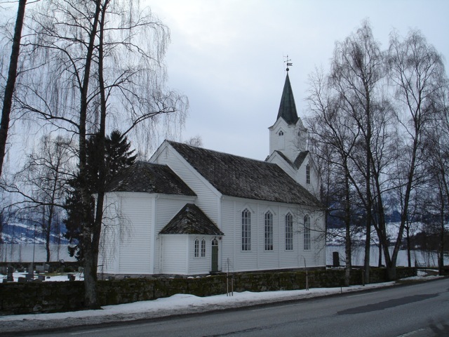 File:Helgheim kyrkje5.jpg
