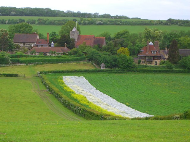 Luddesdown Court and church - geograph.org.uk - 289590