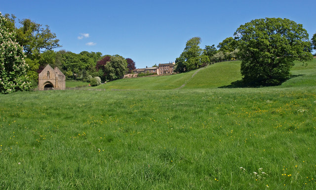 Meadow, Easby House - geograph.org.uk - 1389699