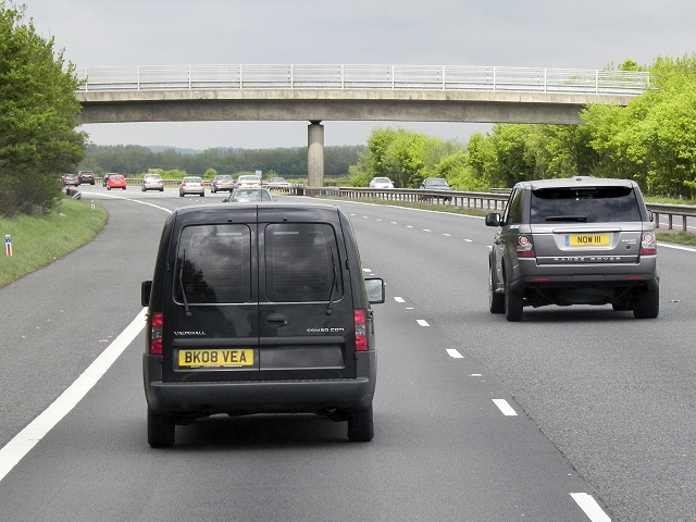 File:Northbound M40, Field Road Bridge - geograph.org.uk - 3610530.jpg