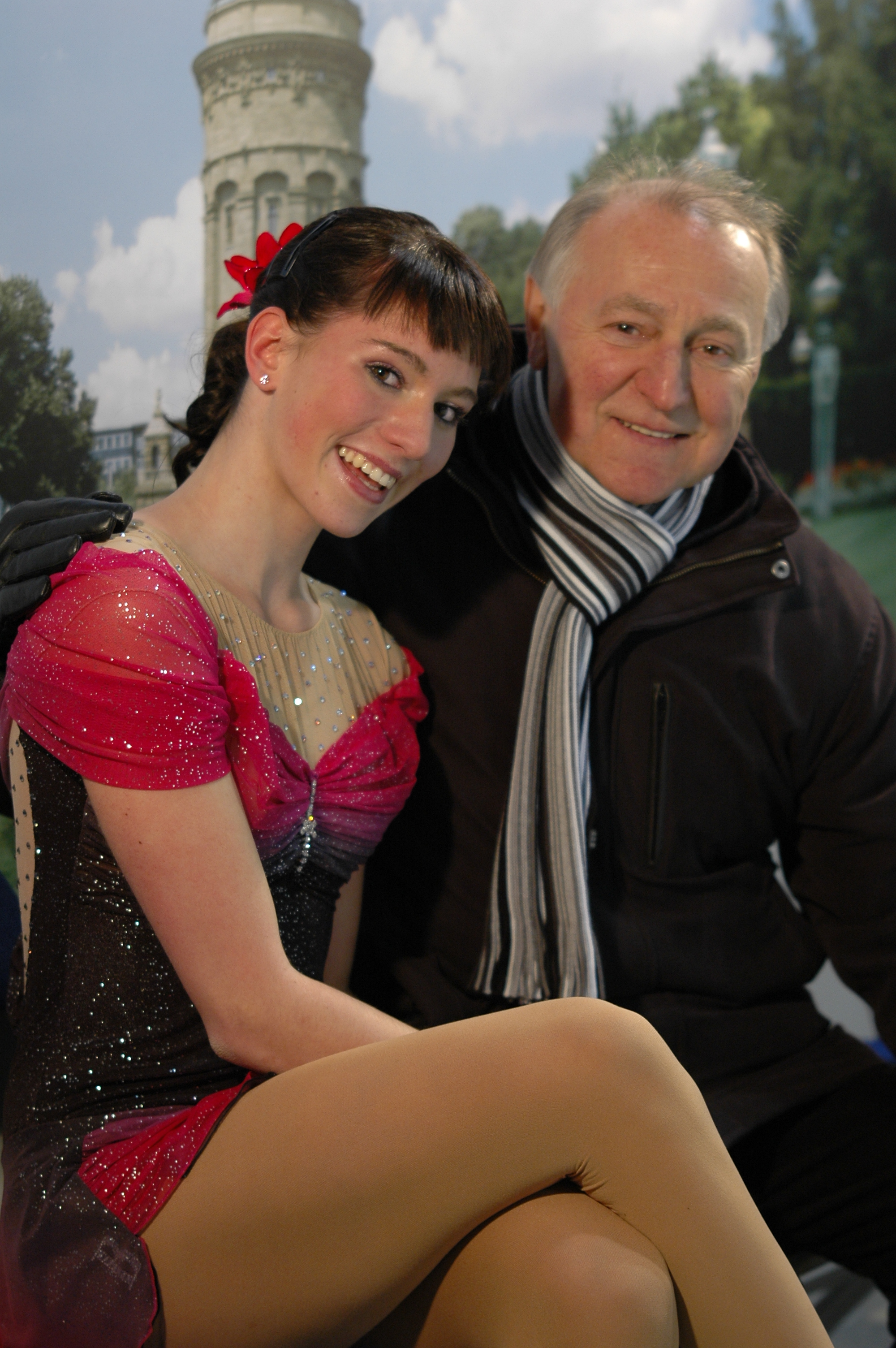 File:Senior ladies German Champion in Figure Skating 2010 Sarah Hecken Coach Peter Sczypa in Mannheim Deutsche Meisterschaften SAP Arena.JPG - Wikimedia