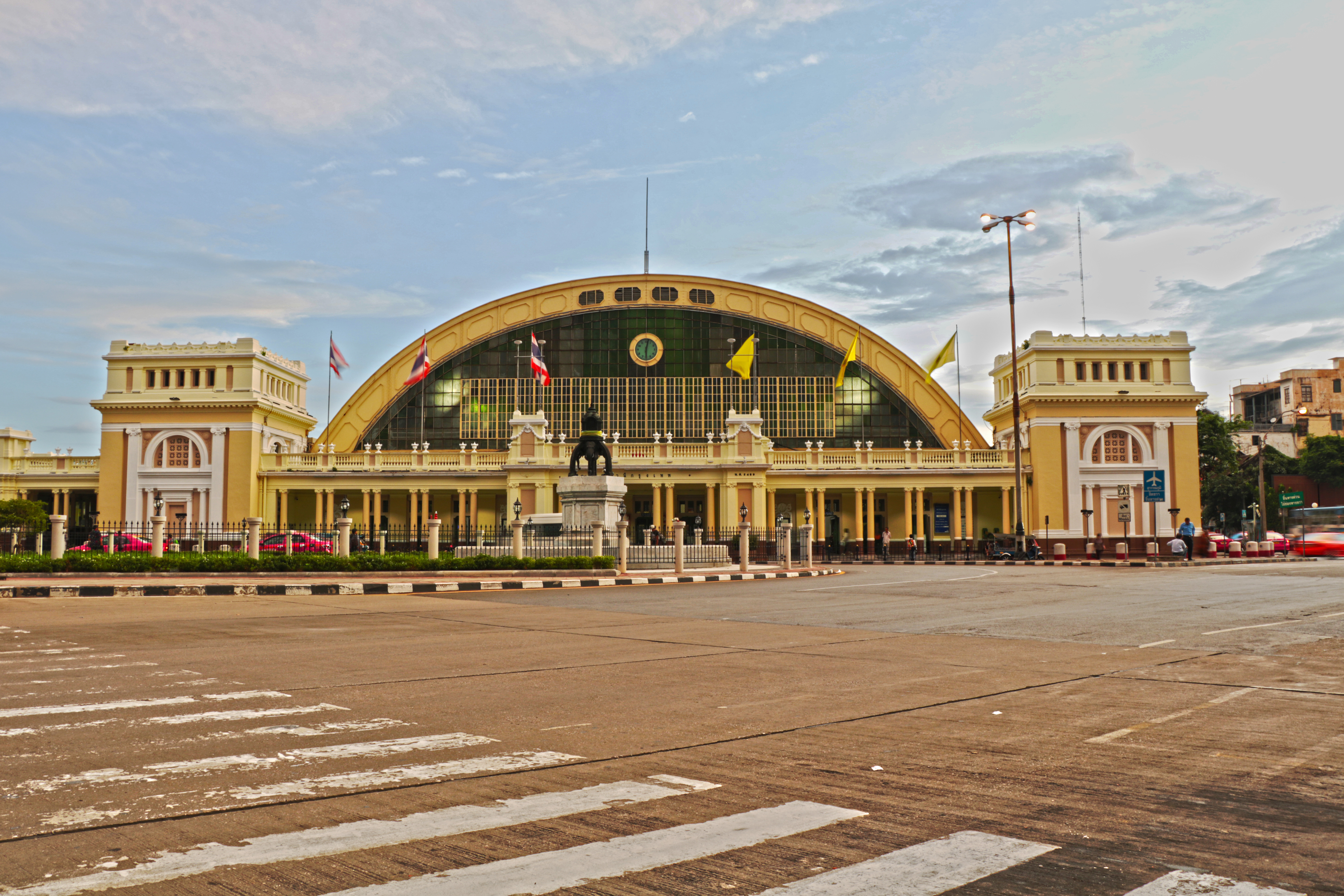 Bangkok’s New Train Station: Krung Thep Aphiwat Central Terminal (bang Sue Grand Station) 1