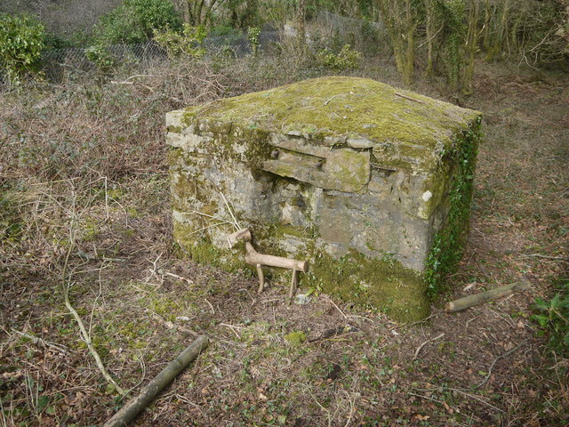 File:Stone Base for Mechanical Link Point - geograph.org.uk - 5090966.jpg