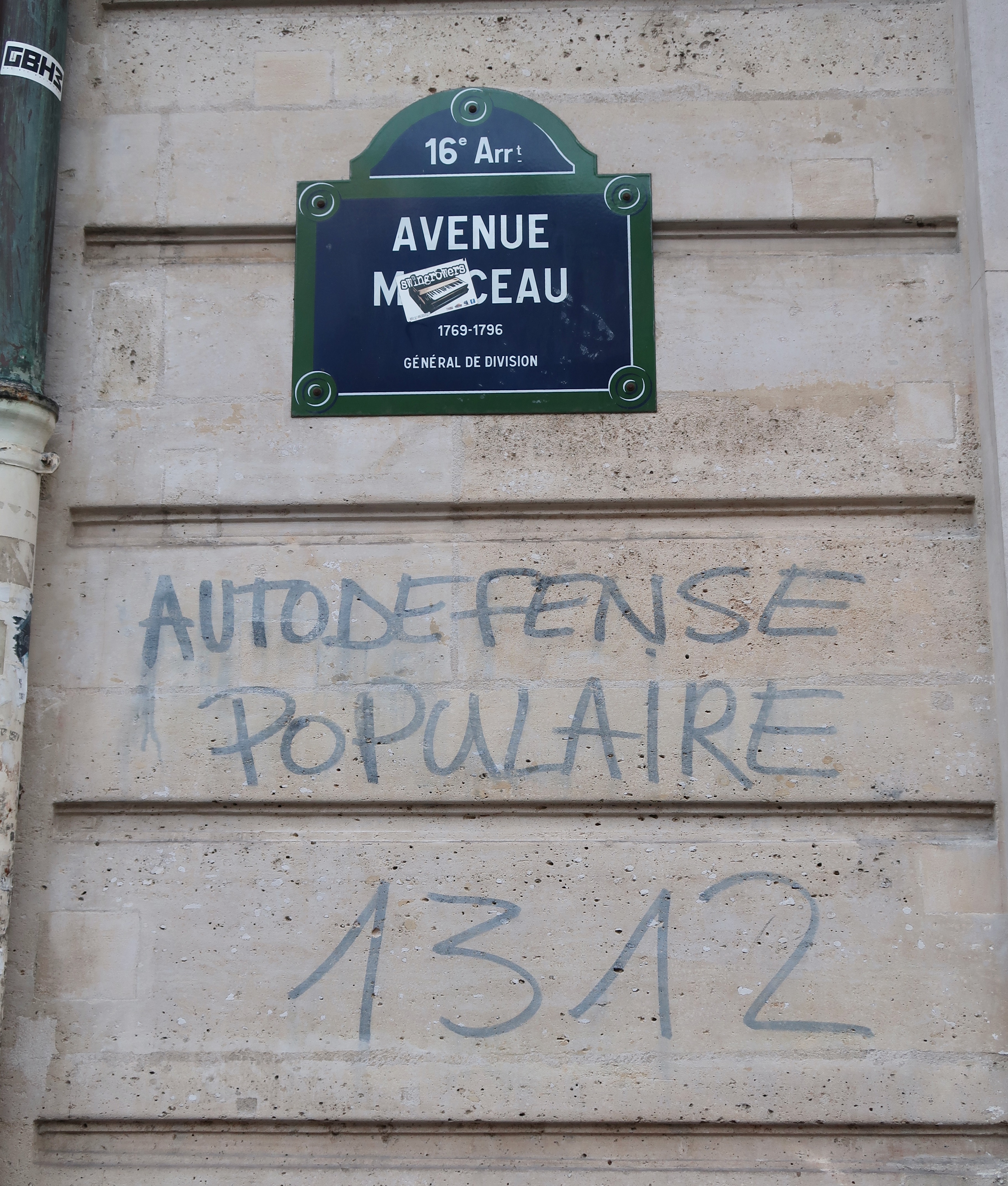 Druif voorzien Aanbod File:Tags avenue Marceau, Paris 16e 1.jpg - Wikimedia Commons