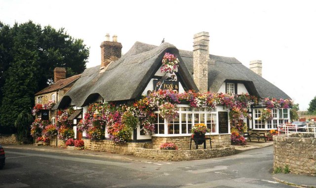 File:The Fox and Hounds - geograph.org.uk - 629809.jpg