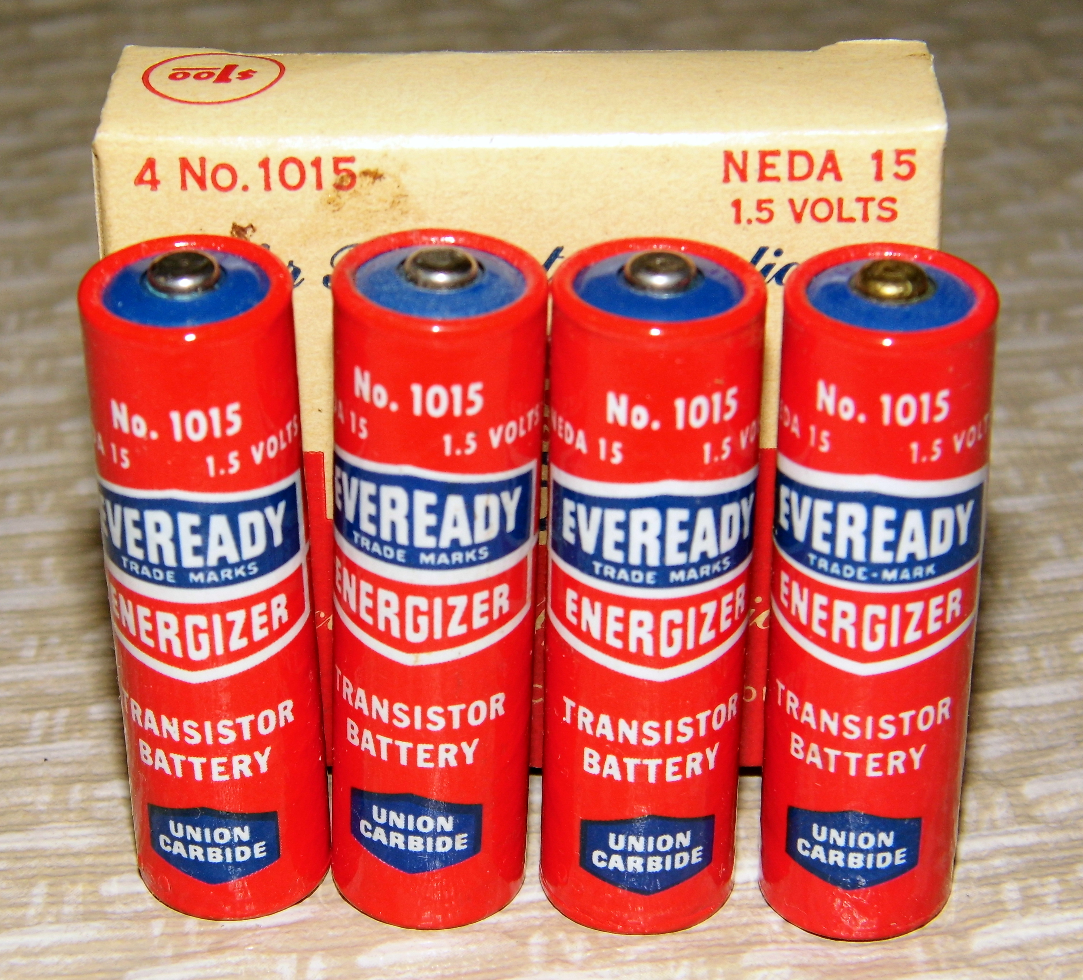 Eveready Transistor Radio Batteries, No. 1015, 1.5 Volts - Wikimedia Commons