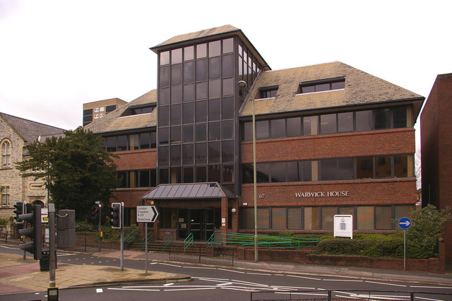 File:Warwick House, Redhill - geograph.org.uk - 743819.jpg