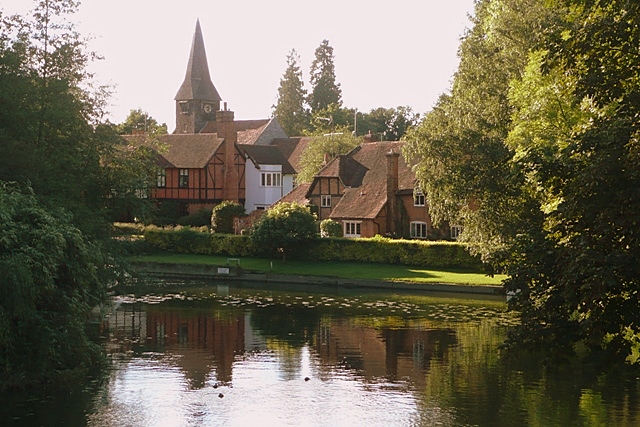 File:Whitchurch from the toll bridge - geograph.org.uk - 923716.jpg