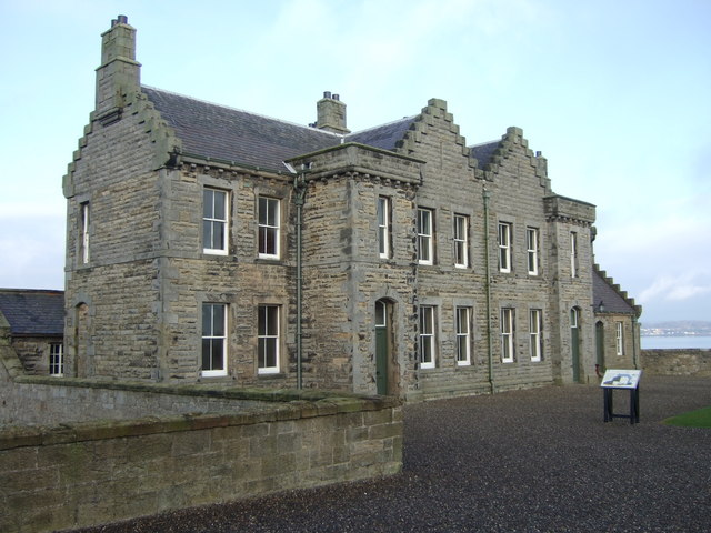 Barracks building, Blackness Castle - geograph.org.uk - 641494