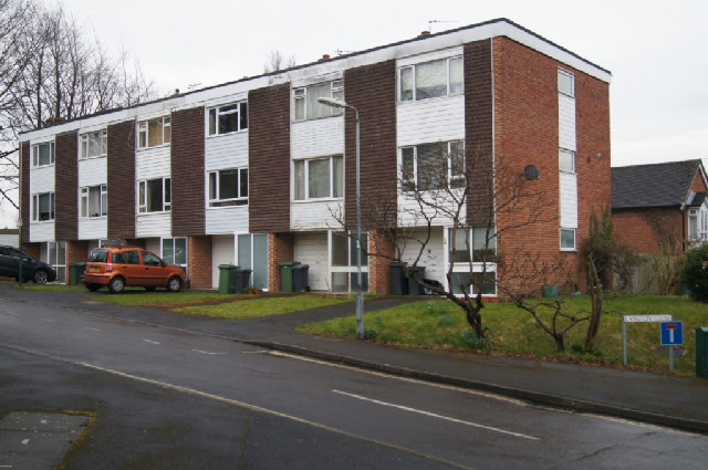 File:Bland housing - Langton Close - geograph.org.uk - 3413607.jpg