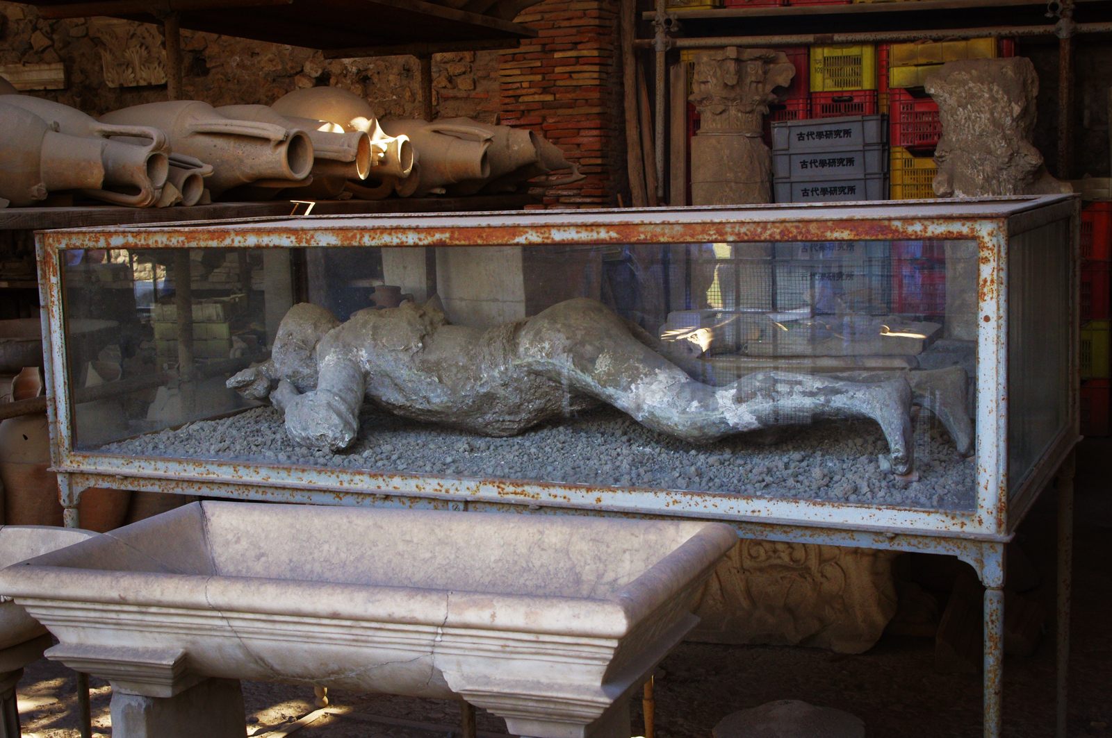 pompeii bodies pregnant