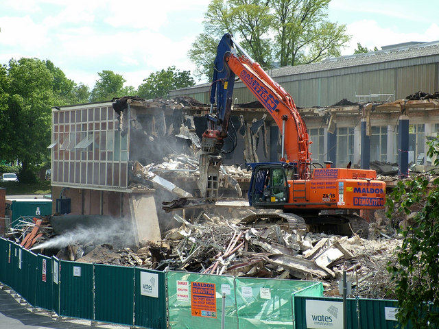 File:Demolition of 1960s office block   -  Wikimedia Commons