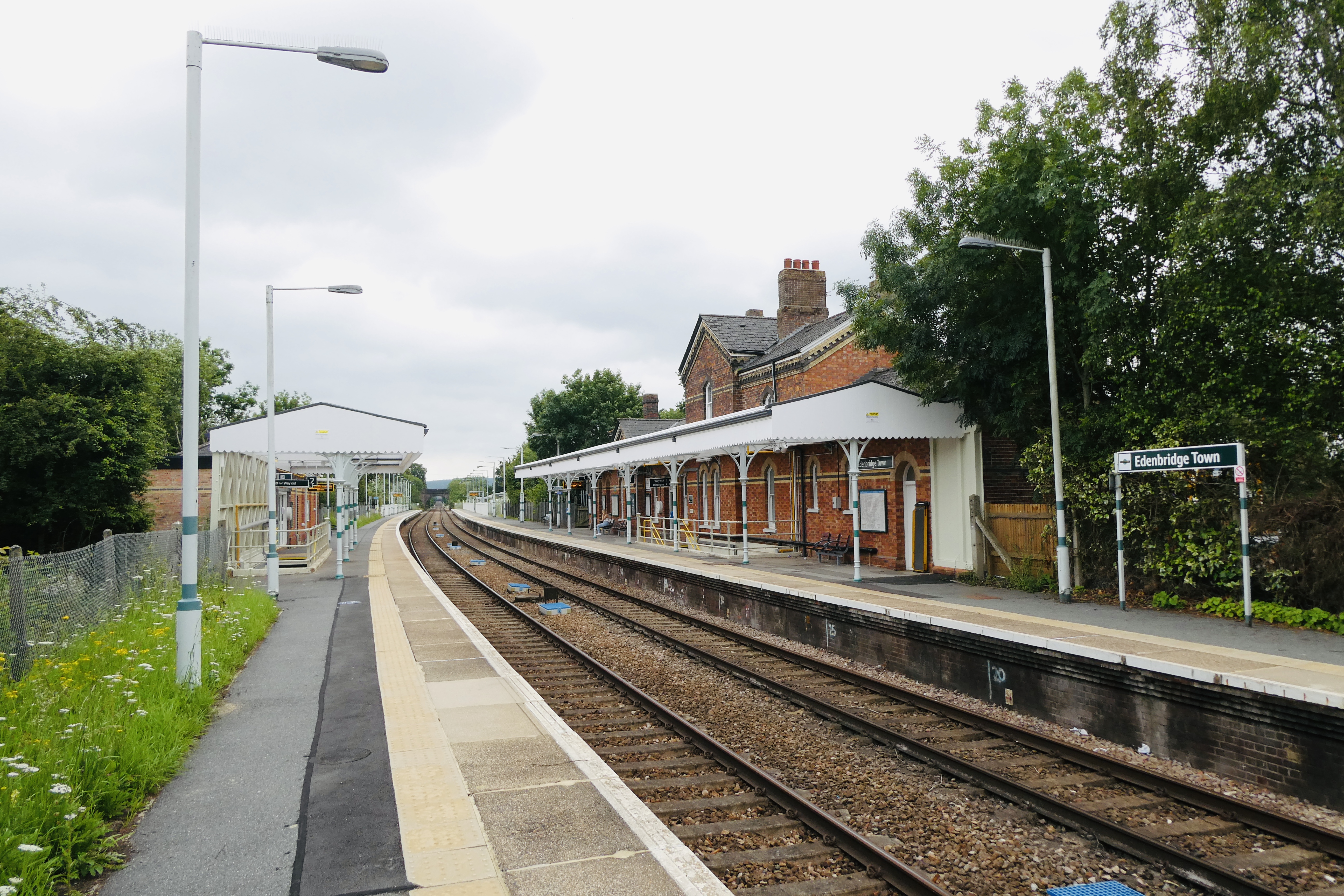 Edenbridge Town railway station