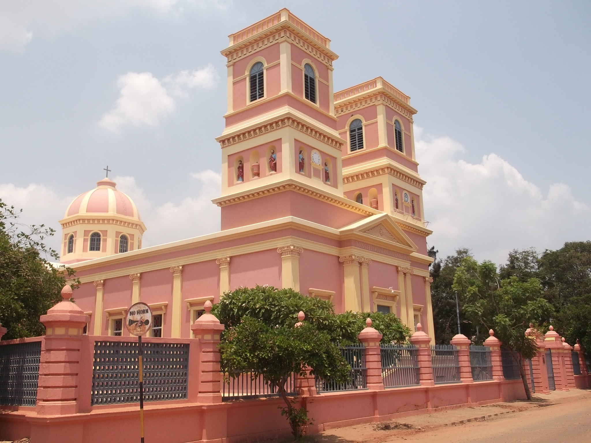 Our Lady of Angels Church, Puducherry - Wikipedia