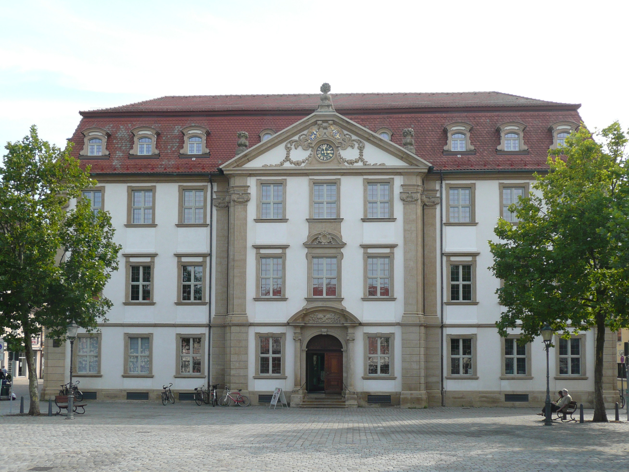 Erlangen, Marktplatz 1, Palais Stutterheim, erbaut 1728/30, zwischen 1836 und 1973 Rathaus, heute St...