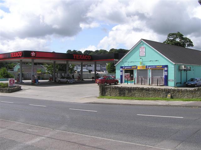 File:Express shop and Texaco Filling Station, Muff - geograph.org.uk - 1406107.jpg