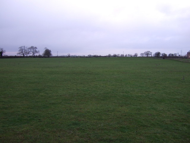 File:Farmland off Sandy Lane - geograph.org.uk - 3293683.jpg