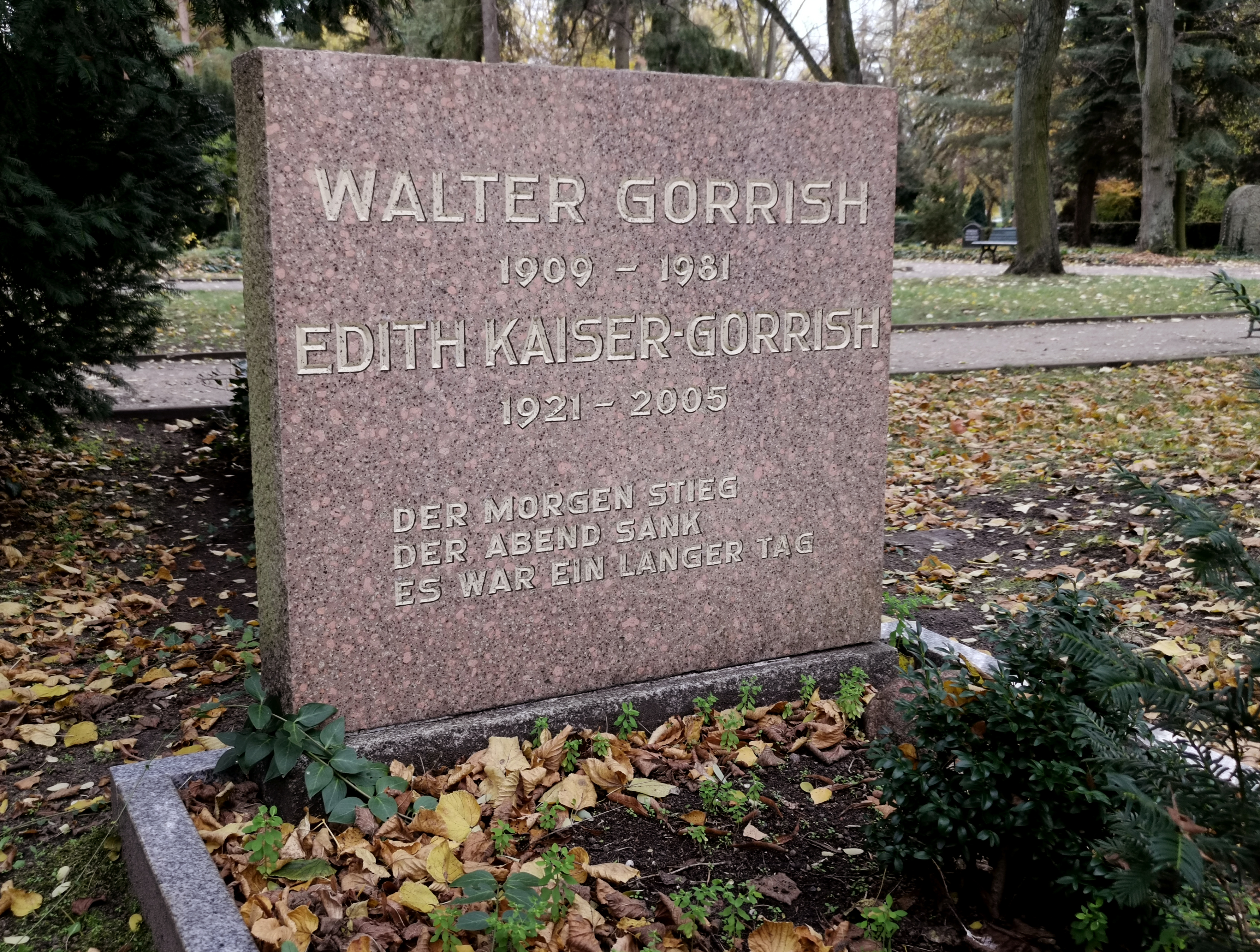 Grab auf dem [[Friedhof Pankow III