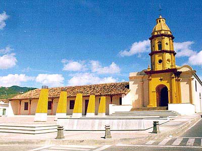 File:Iglesia de San Francisco.jpg