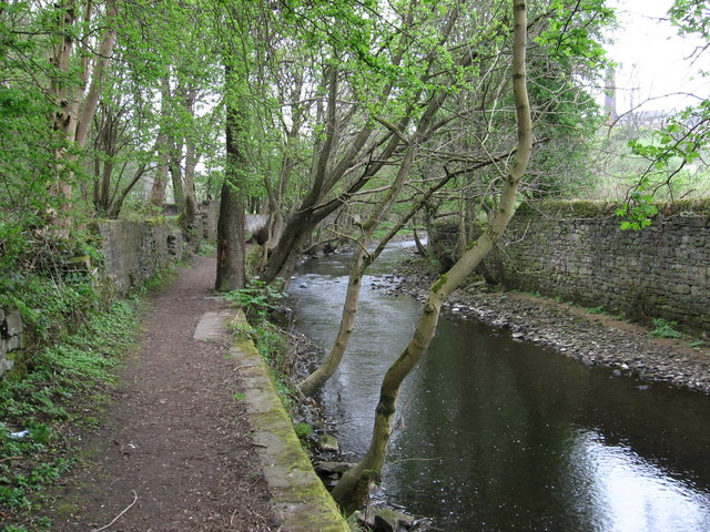 Keighley - footpath alongside River Worth - geograph.org.uk - 1272721