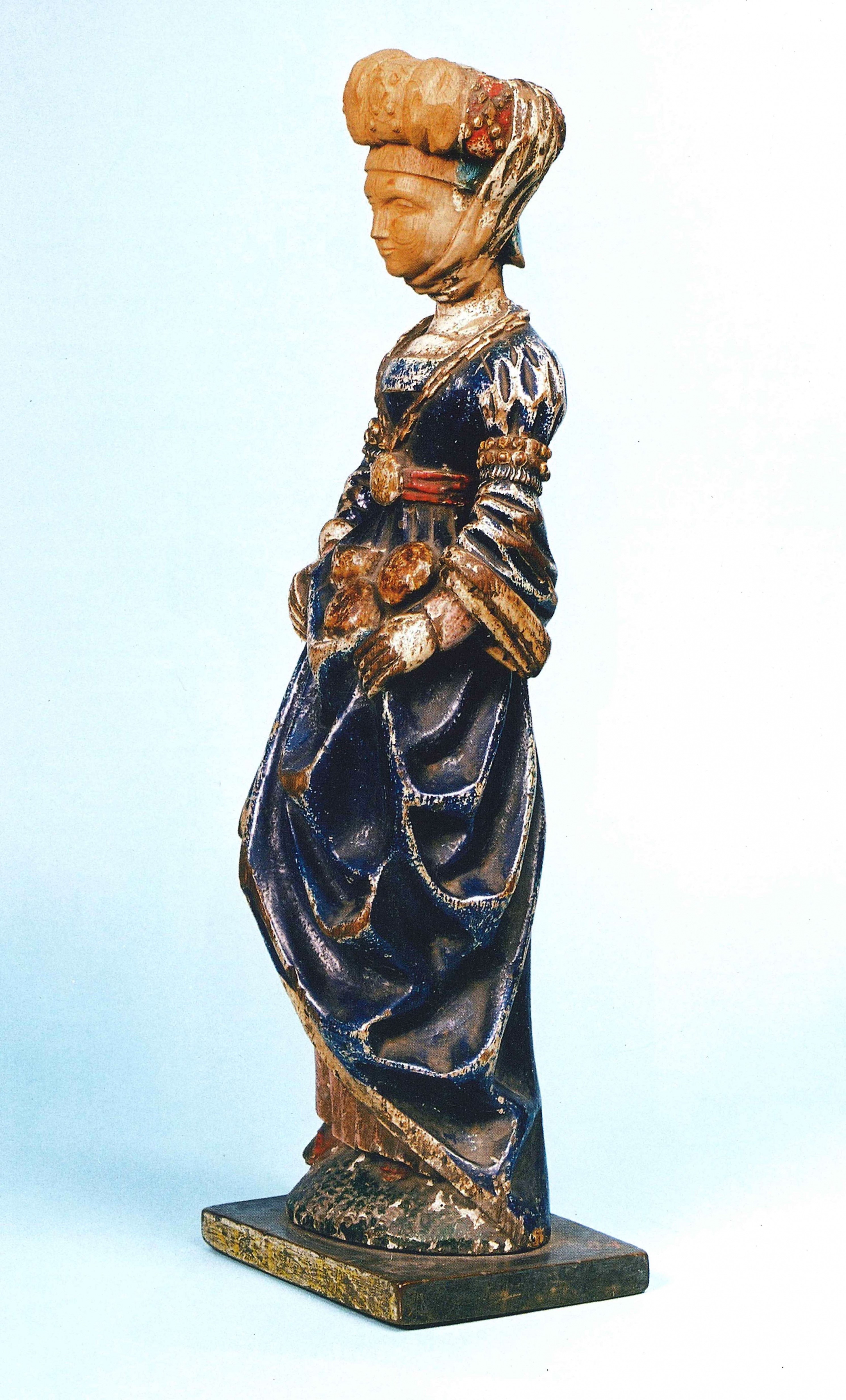 File:Skulptur Hl. Elisabeth von Thüringen.jpg - Wikimedia Commons