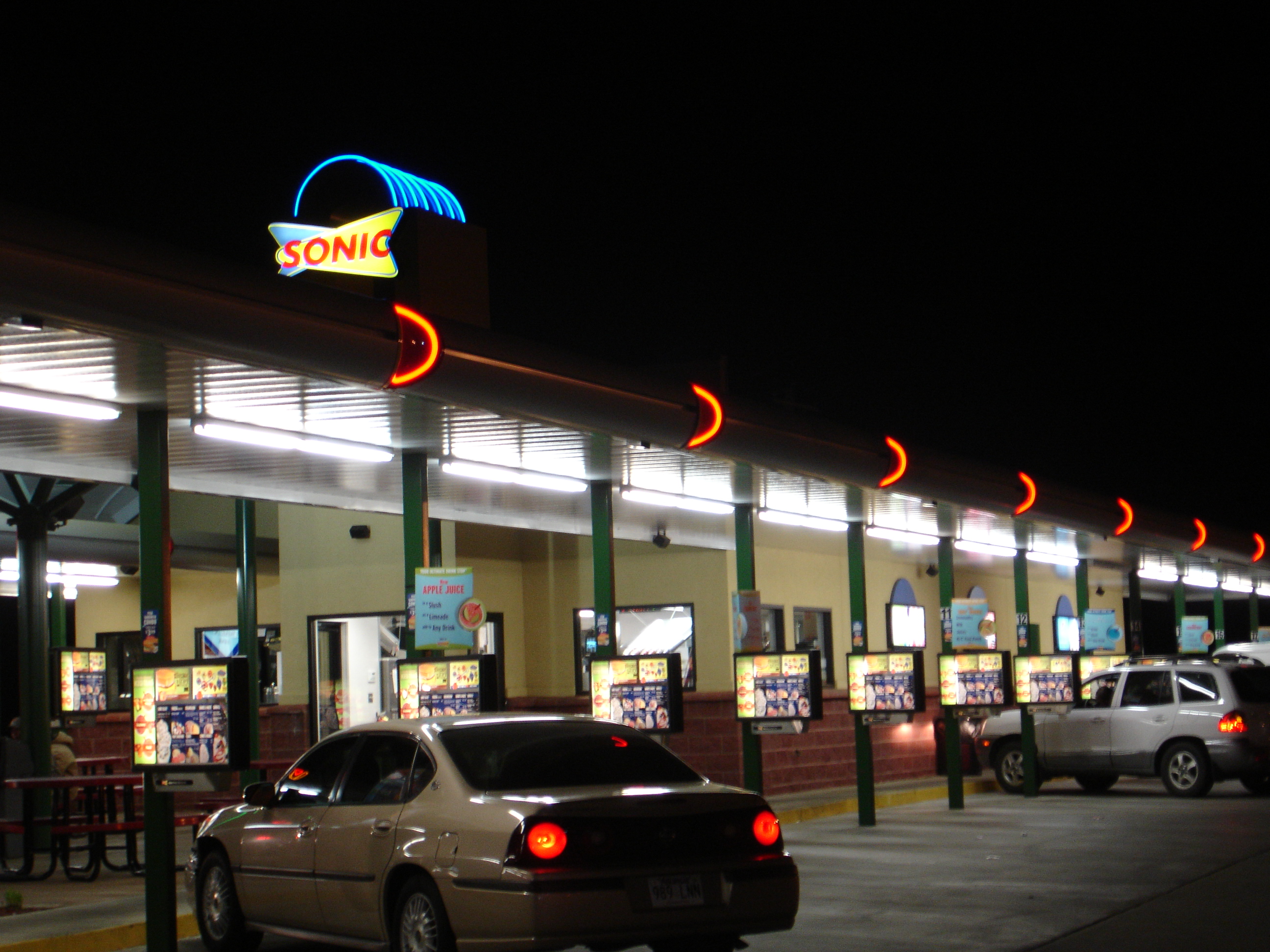 Sonic Drive-In restaurants, addresses, phone numbers, photos, real