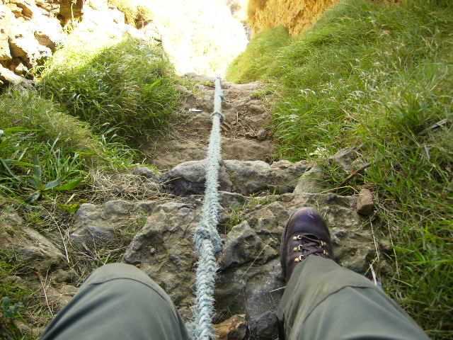 File:Steep ascent back up Cunstone Nab - geograph.org.uk - 559201.jpg