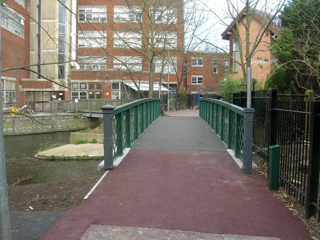 University footbridge over Hogsmill River - geograph.org.uk - 805445