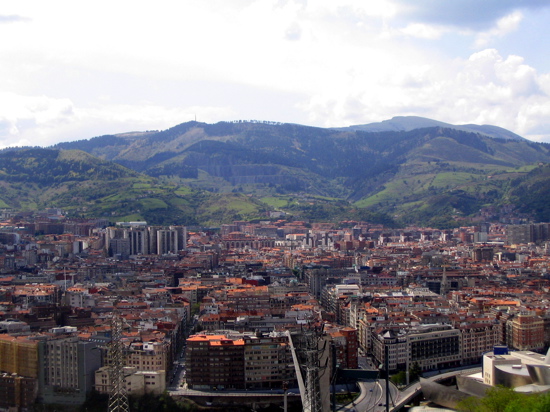 Dosiero:View of Bilbao.jpg