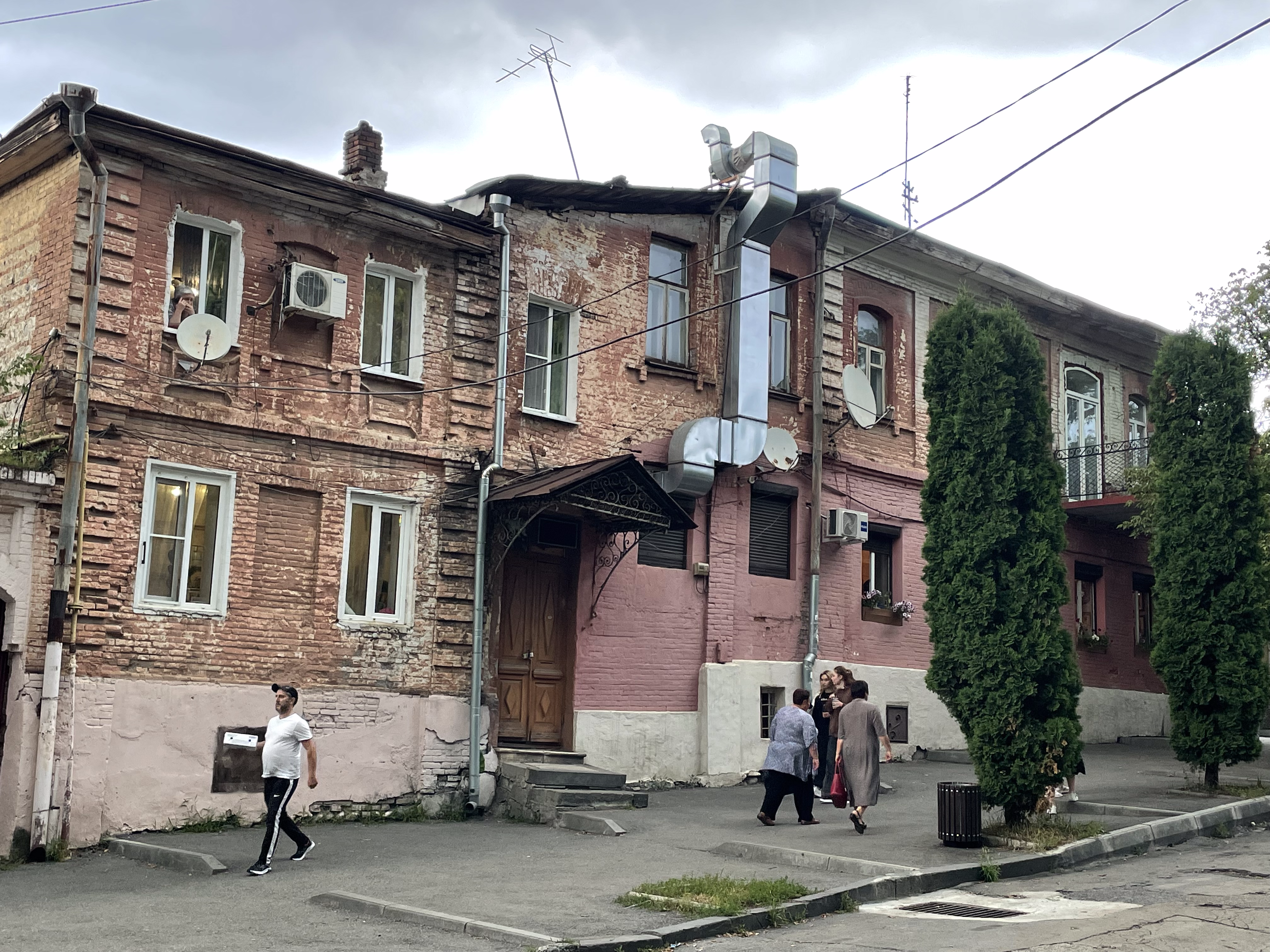 Улица Максима Горького (Владикавказ). Владикавказ Максима Горького 18. Максима Горького 1 "в" Владикавказ. Владикавказ Максима Горького 13. Ул горького владикавказ