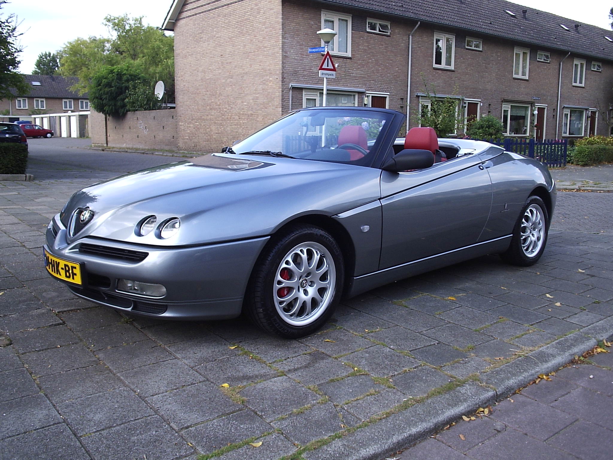 Alfa Romeo GTV & Spider — Википедия