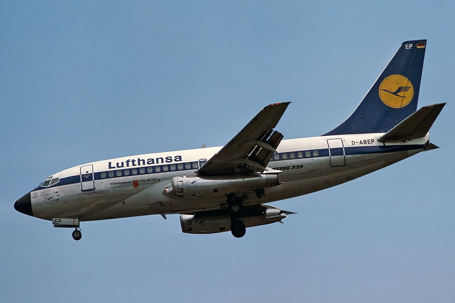 Lufthansa 737-100 in flight