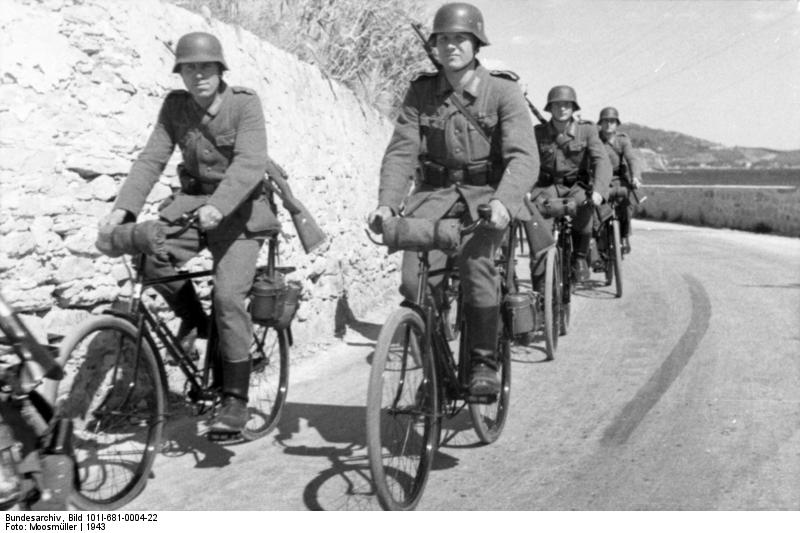 File:Bundesarchiv Bild 101I-681-0004-22, Frankreich, Radfahrtruppe.jpg