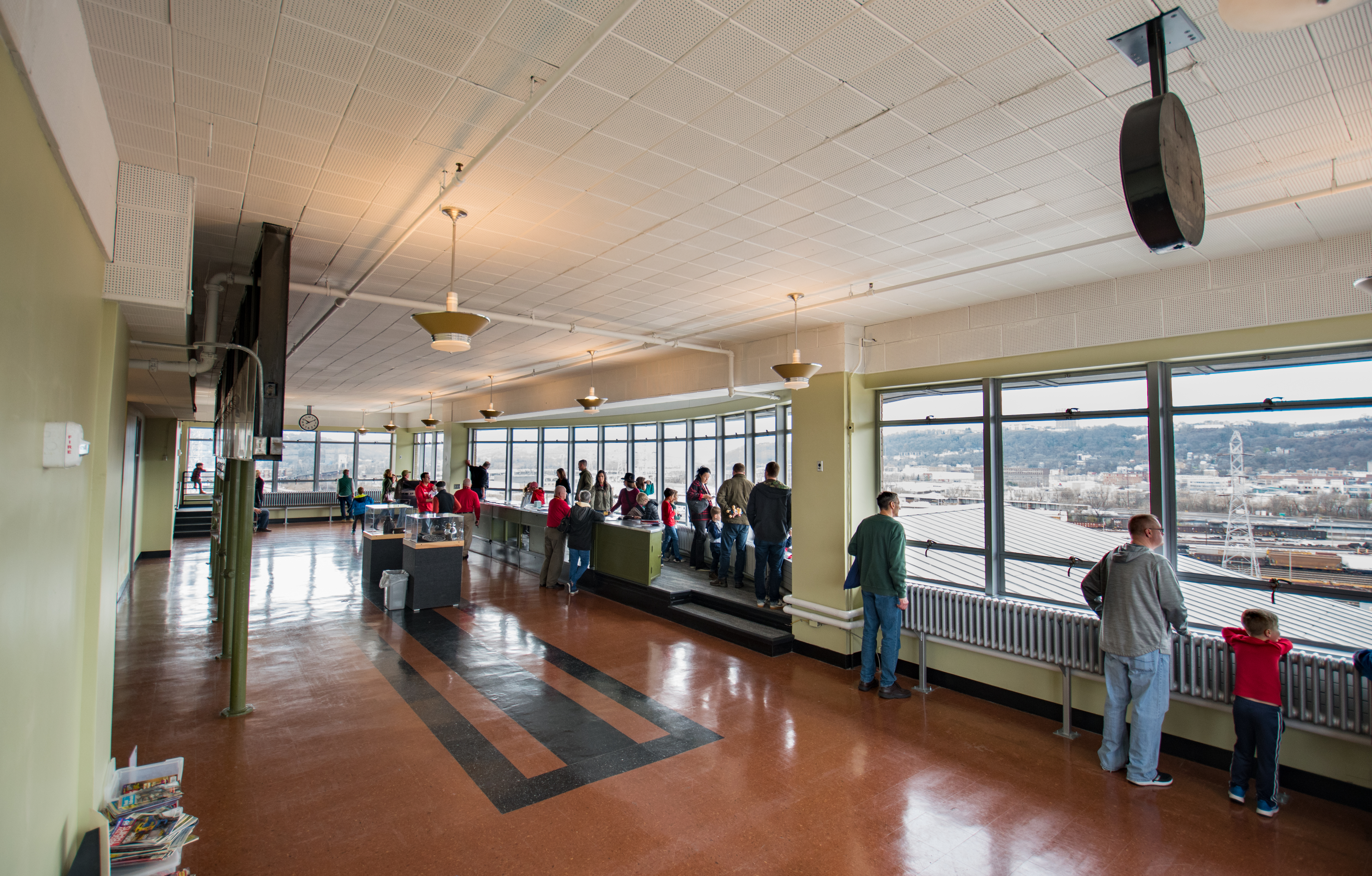 Www terminal. Цинциннати Юнион терминал. Cincinnati Union Station. The Union Terminal вестибюль.